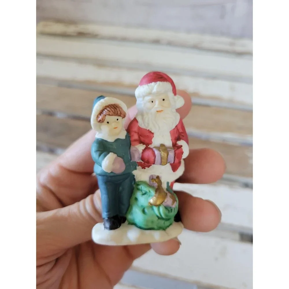 Santa's presents bag basket village‎ figurine acces